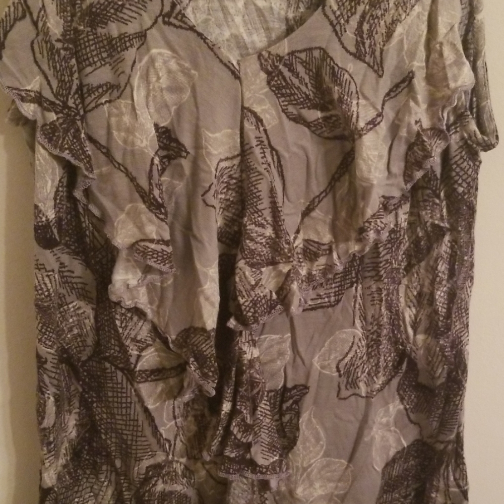 Dressy Tank Top - Picture 3 of 4